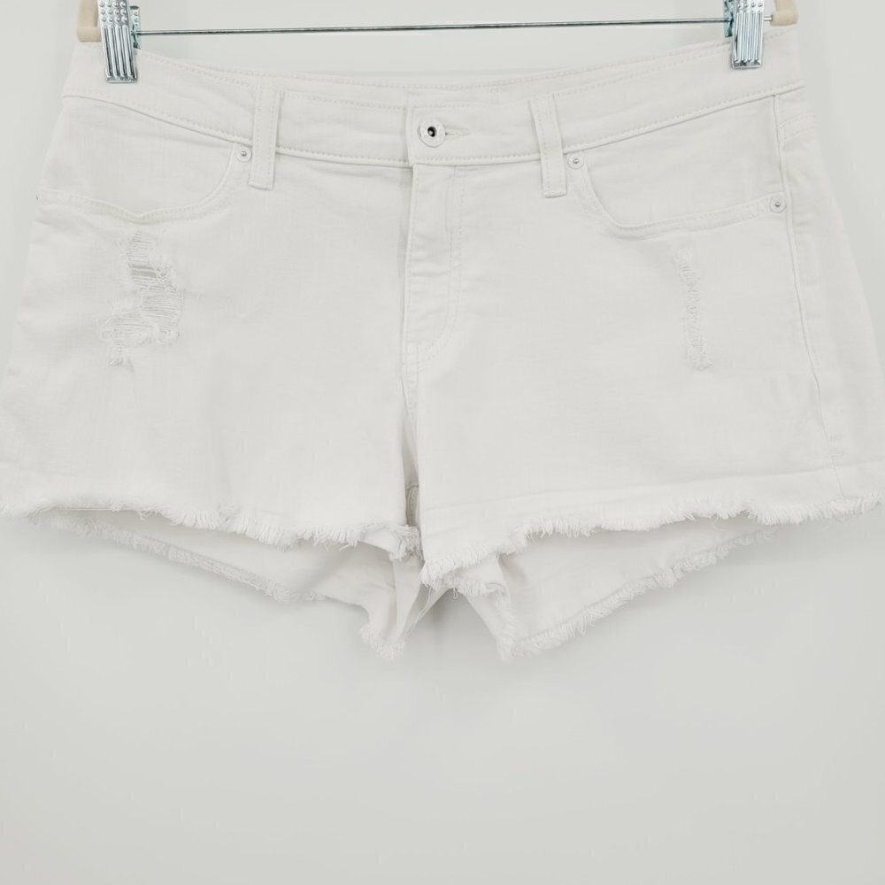 Lila Ryan Travis Distressed Fray Hem  White Denim Short